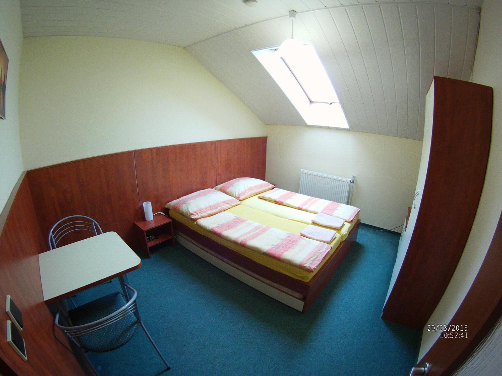 Penzion Kaplna Kamer foto