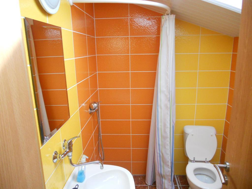 Penzion Kaplna Kamer foto